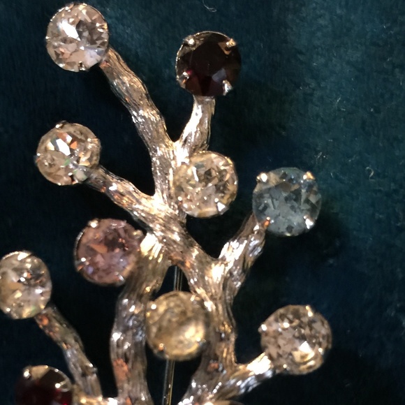 Van Dell sterling silver rhinestone tree brooch. - Picture 2 of 3